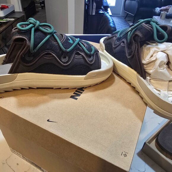 Nike Gray and Green Men's Sandals - Picture 3 of 16